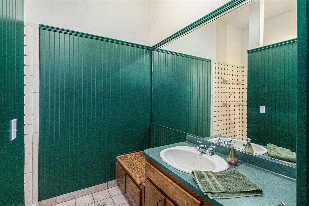 9991 Kaiser Road, Saline, MI, 48176