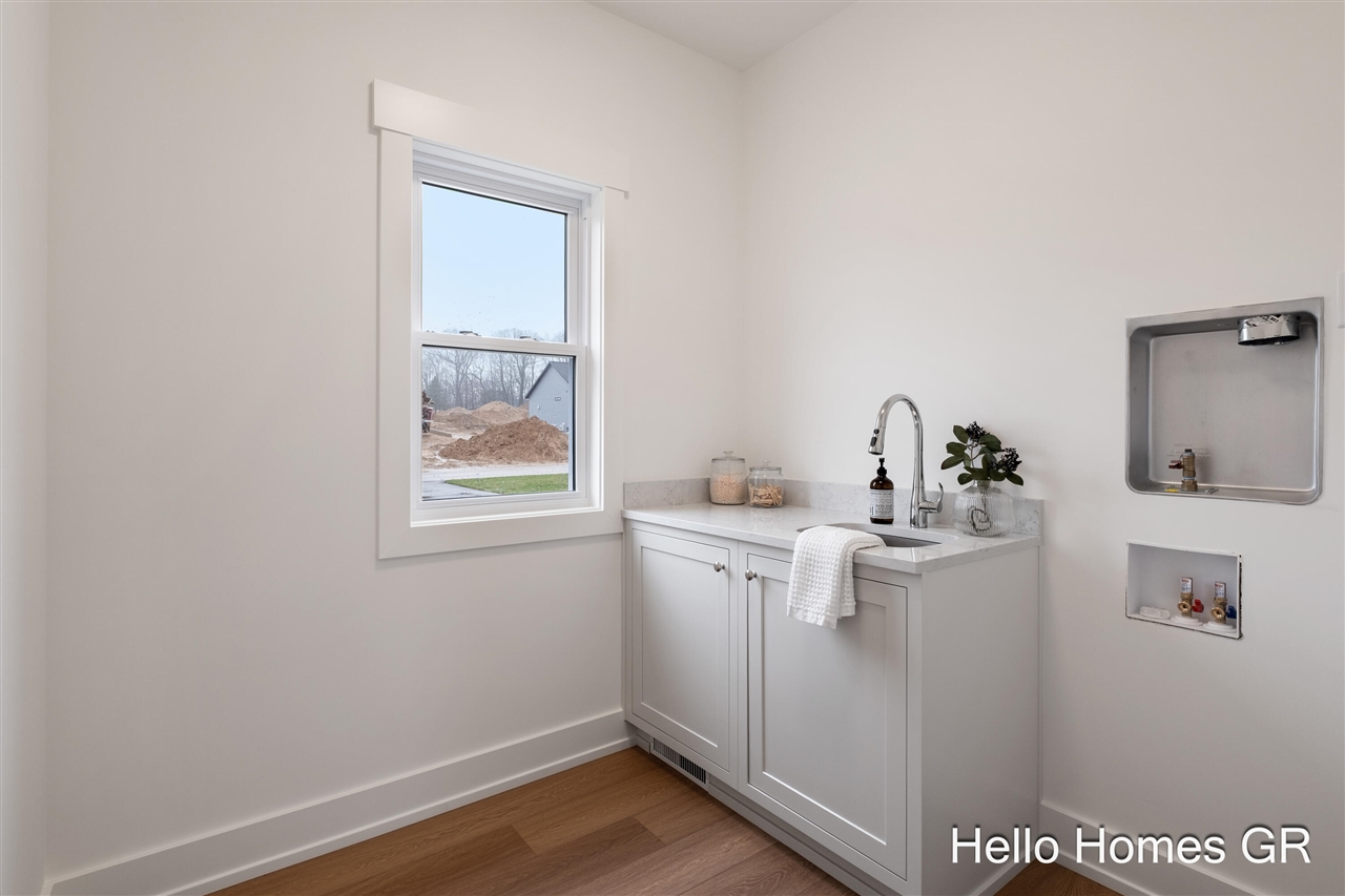 11326 Bancroft Way, Alto, MI, 49302