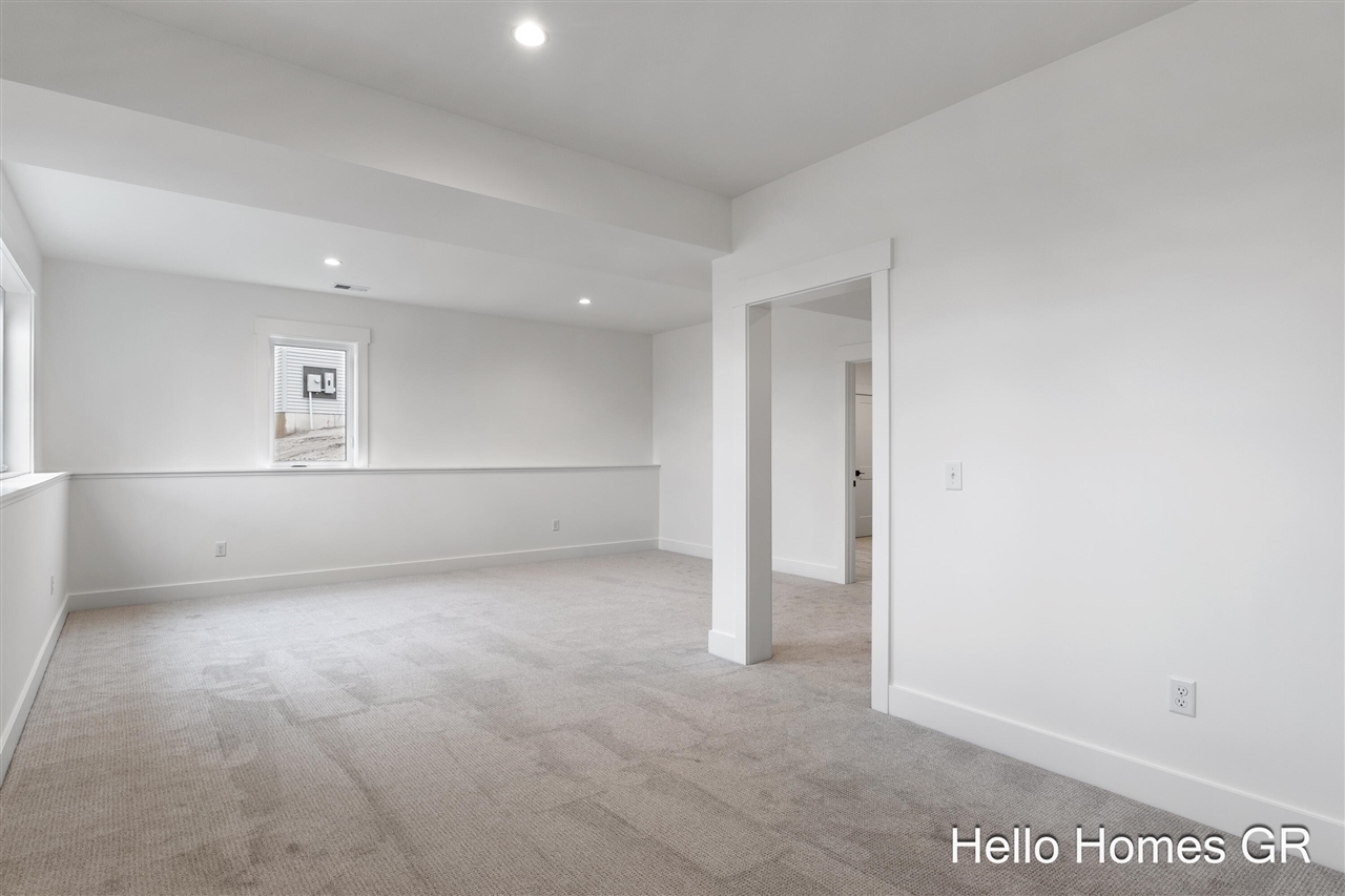 11326 Bancroft Way, Alto, MI, 49302