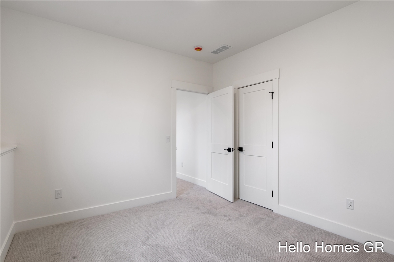 11326 Bancroft Way, Alto, MI, 49302