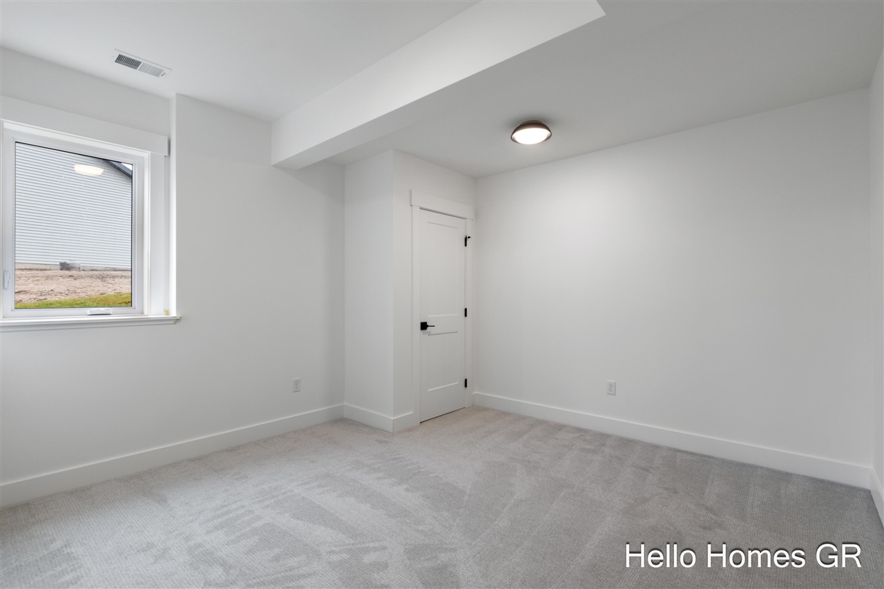 11326 Bancroft Way, Alto, MI, 49302