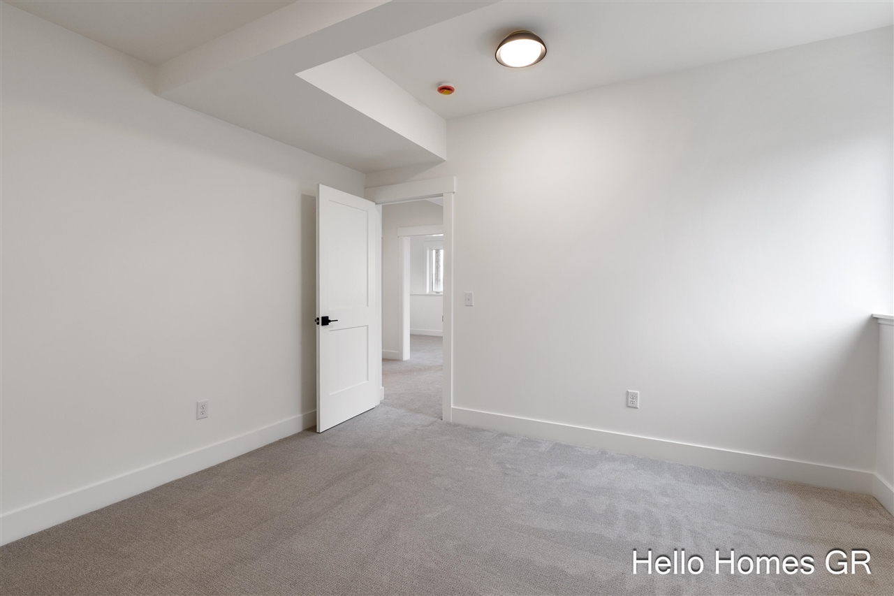 11326 Bancroft Way, Alto, MI, 49302