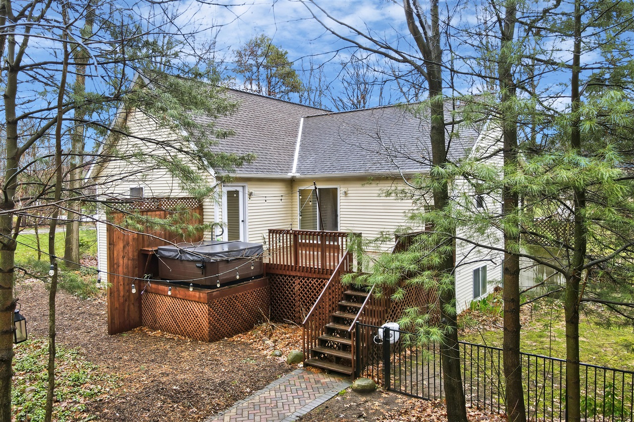 6417 Ototeman Trail, Saugatuck, MI, 49453-9417