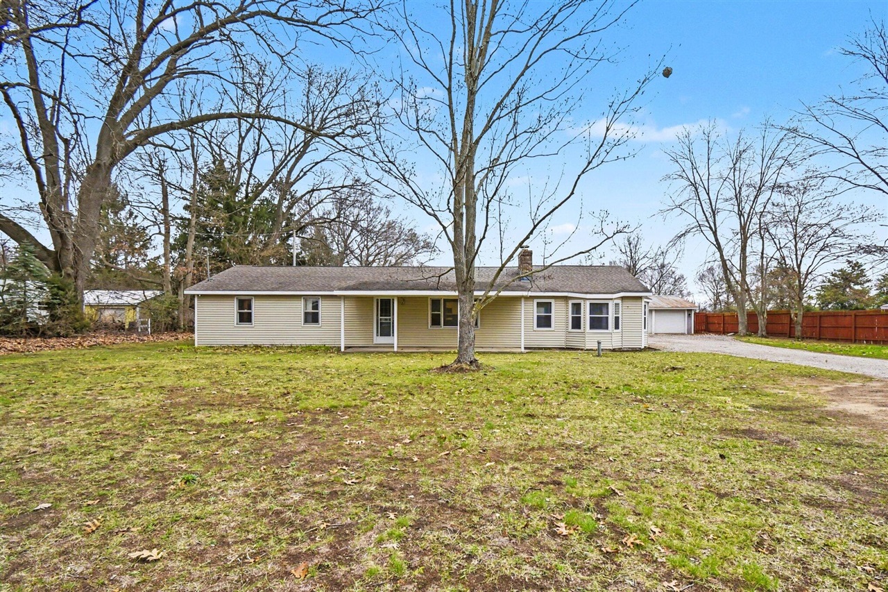 3245 138th Avenue, Hamilton, MI, 49419-9555