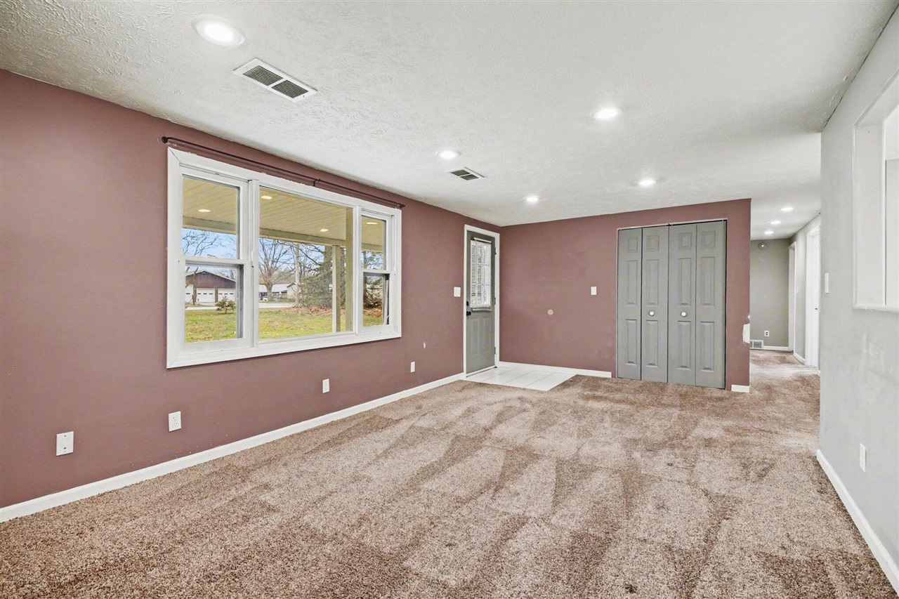 3245 138th Avenue, Hamilton, MI, 49419-9555