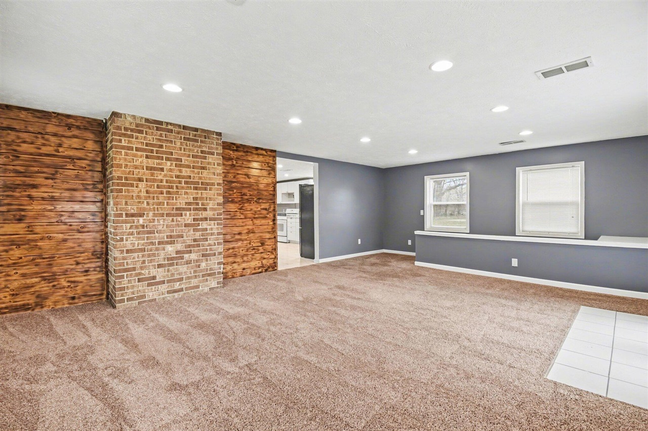 3245 138th Avenue, Hamilton, MI, 49419-9555