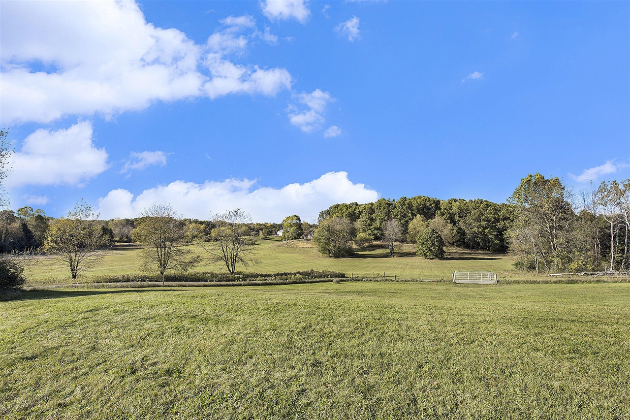 6211 Cannonsburg Road, Belmont, MI, 49306