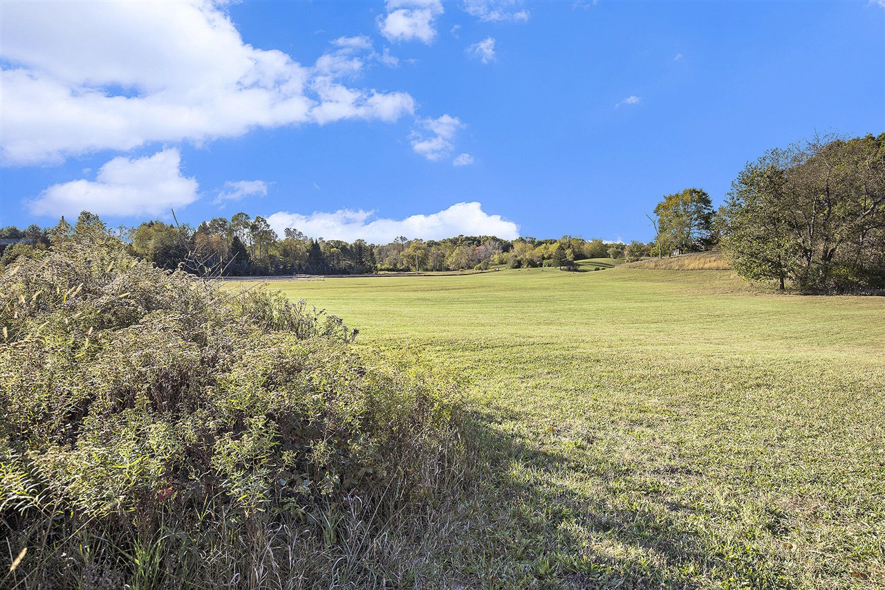 6211 Cannonsburg Road, Belmont, MI, 49306