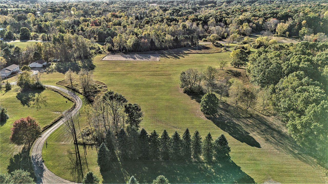 6211 Cannonsburg Road, Belmont, MI, 49306