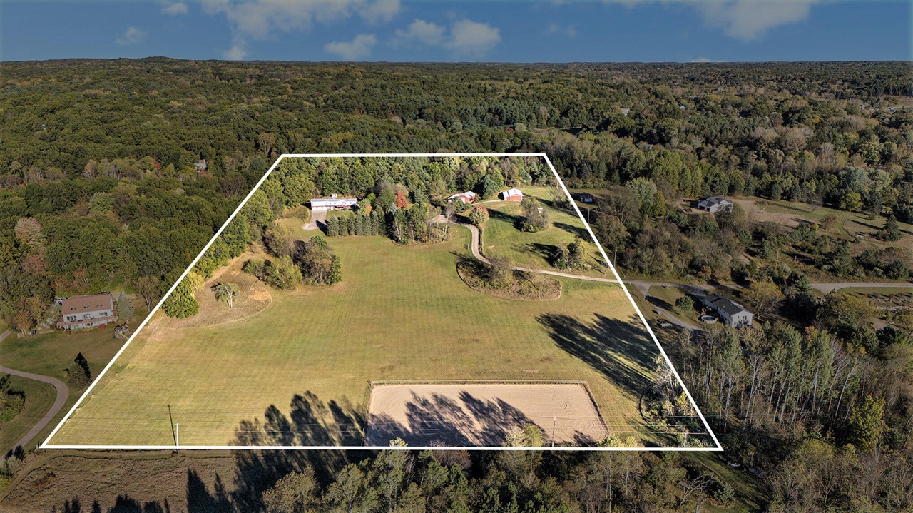 6211 Cannonsburg Road, Belmont, MI, 49306