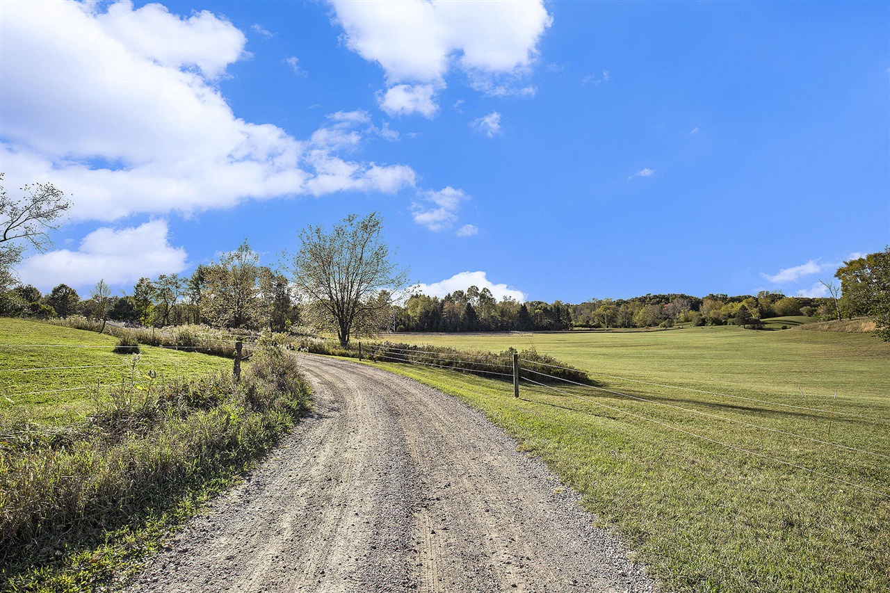 6211 Cannonsburg Road, Belmont, MI, 49306