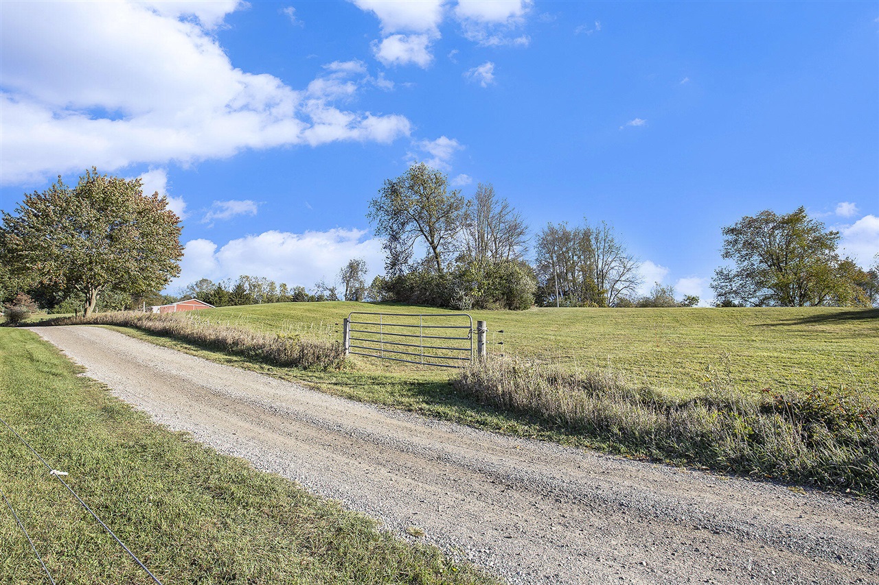 6211 Cannonsburg Road, Belmont, MI, 49306