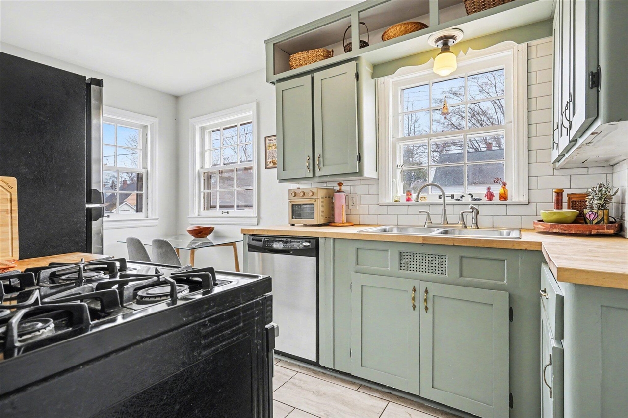 3008 Dawes Road, Muskegon, MI, 49441-3840