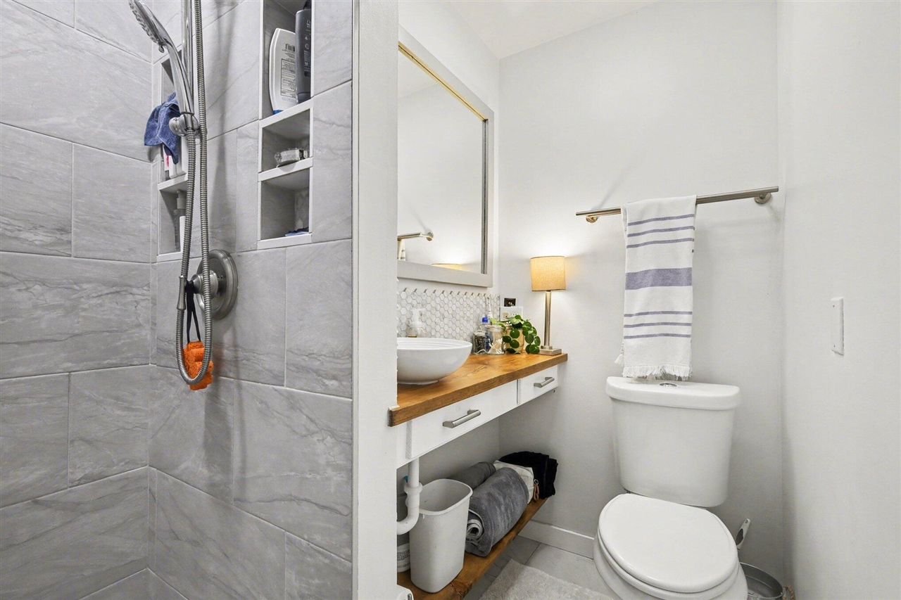 1665 Forest Hill Avenue, Grand Rapids, MI, 49546-6266