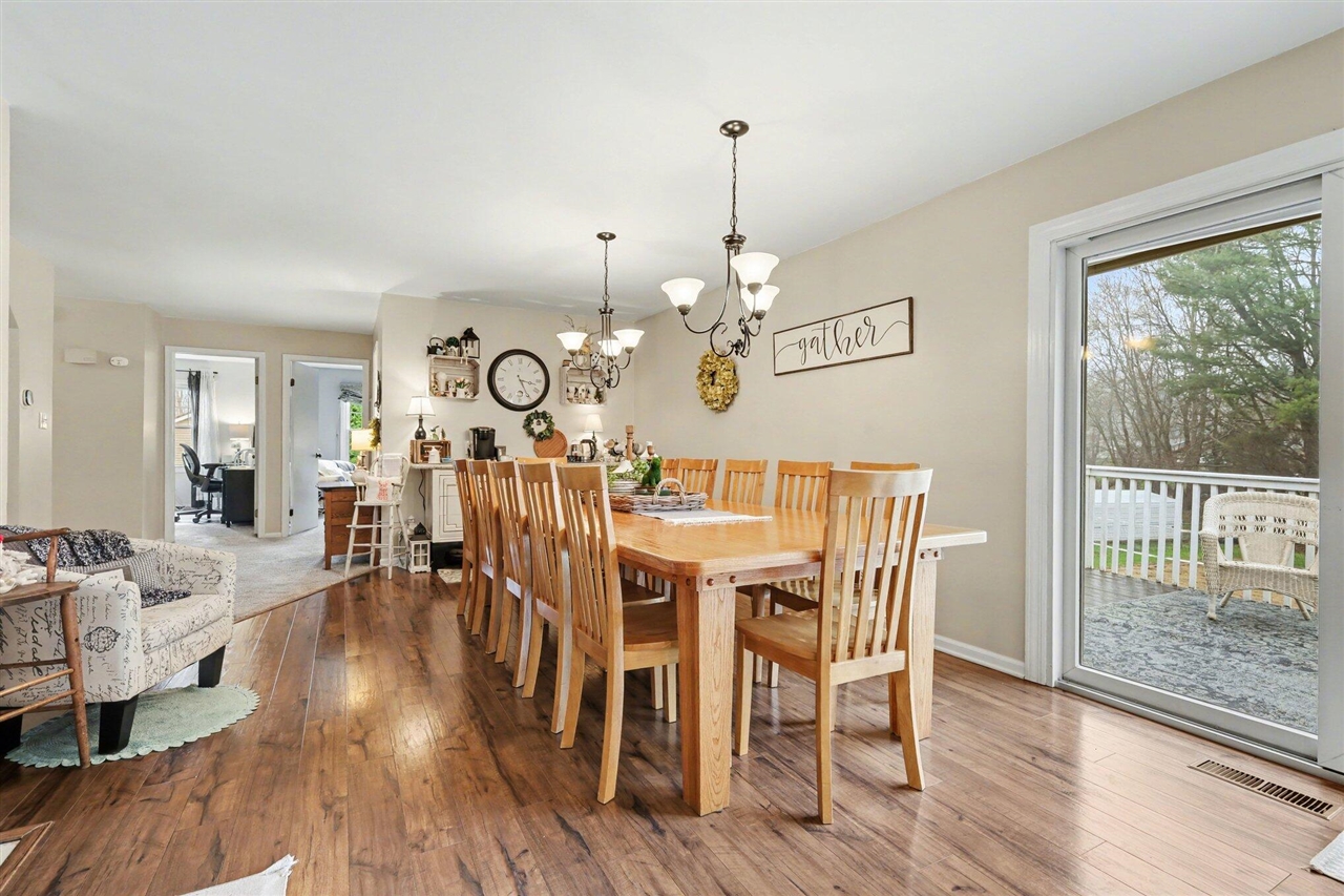 1665 Forest Hill Avenue, Grand Rapids, MI, 49546-6266