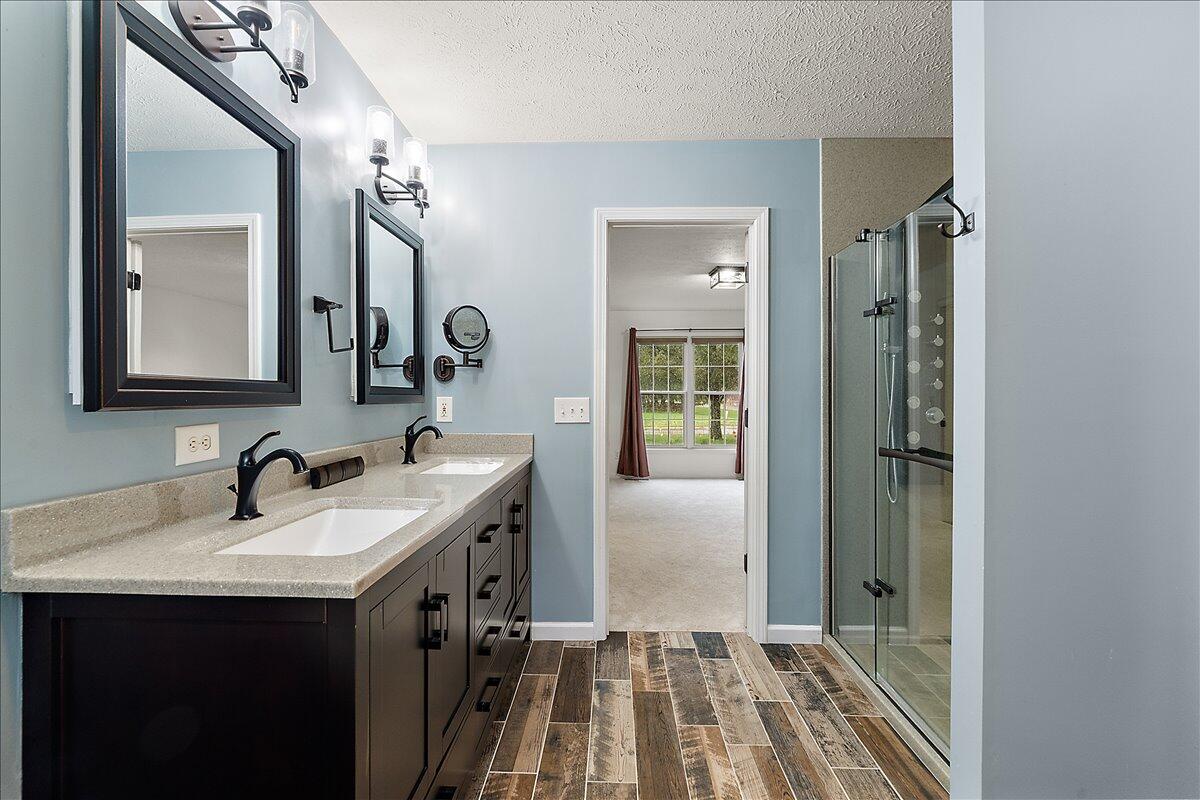 1701 J W Way, Saint Joseph, MI, 49085-9648