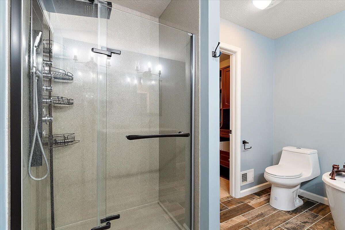 1701 J W Way, Saint Joseph, MI, 49085-9648