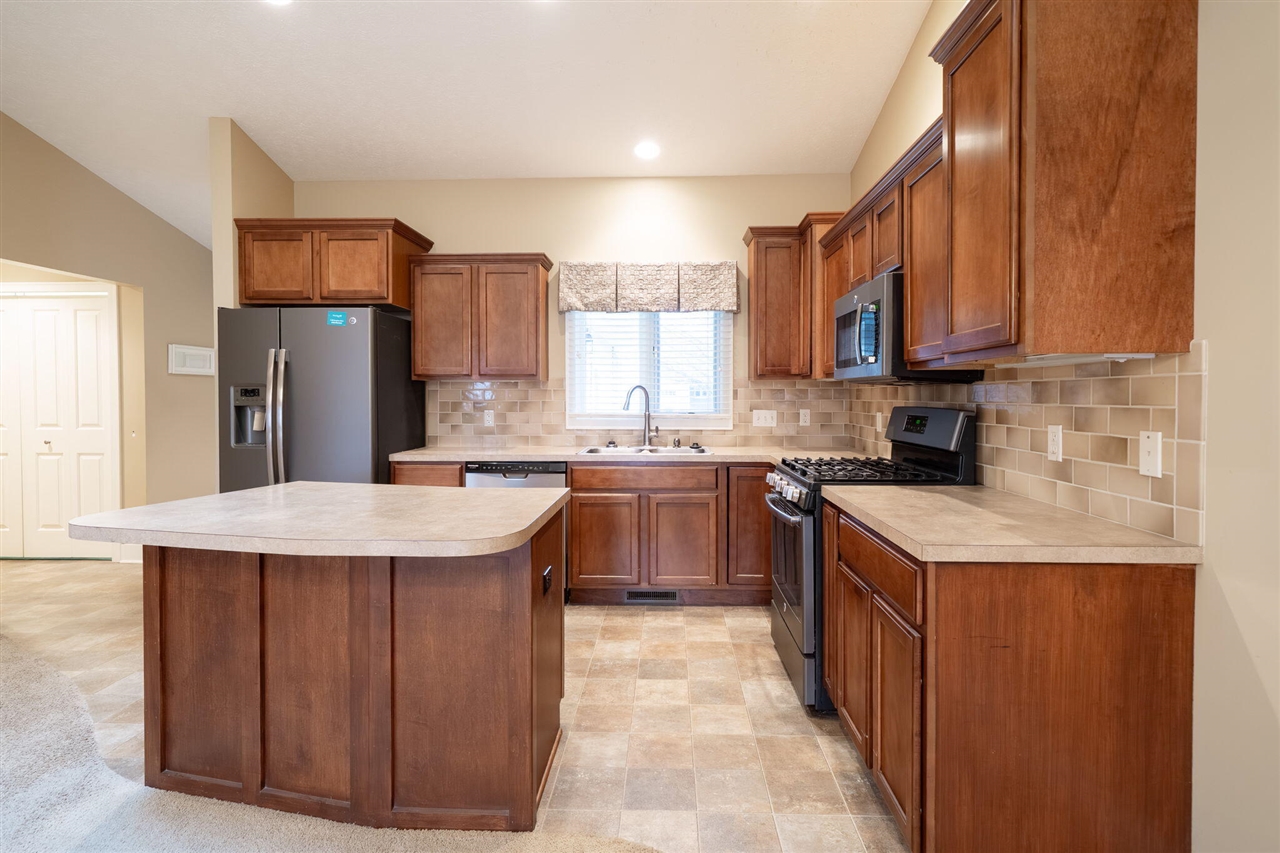 7105 Baltic Drive, Byron Center, MI, 49315-8090