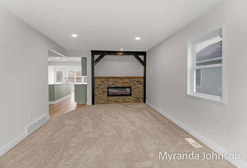 14661 Mercury Drive, Grand Haven, MI, 49417