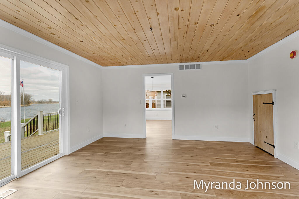 14661 Mercury Drive, Grand Haven, MI, 49417