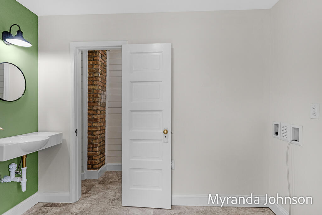 14661 Mercury Drive, Grand Haven, MI, 49417