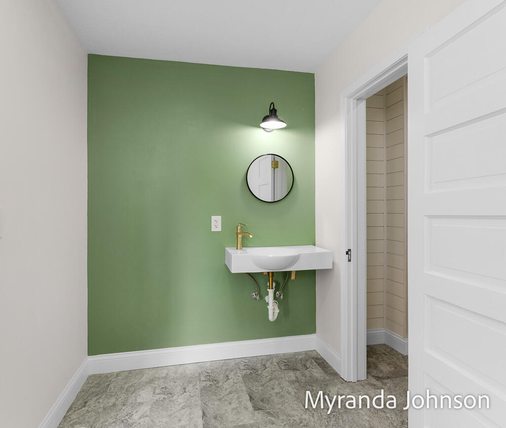 14661 Mercury Drive, Grand Haven, MI, 49417