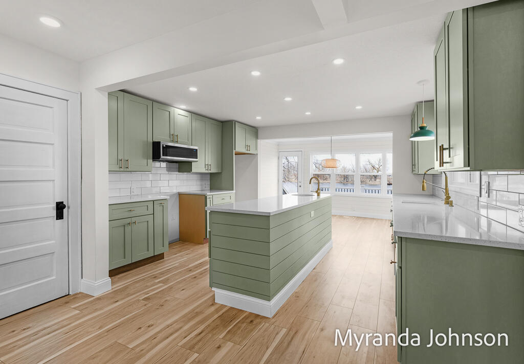 14661 Mercury Drive, Grand Haven, MI, 49417