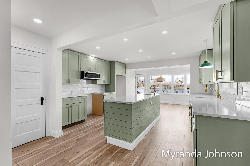 14661 Mercury Drive, Grand Haven, MI, 49417