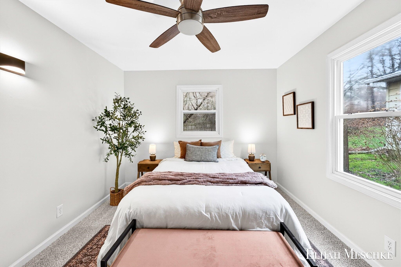 206 W Nelson Street, Hastings, MI, 49058