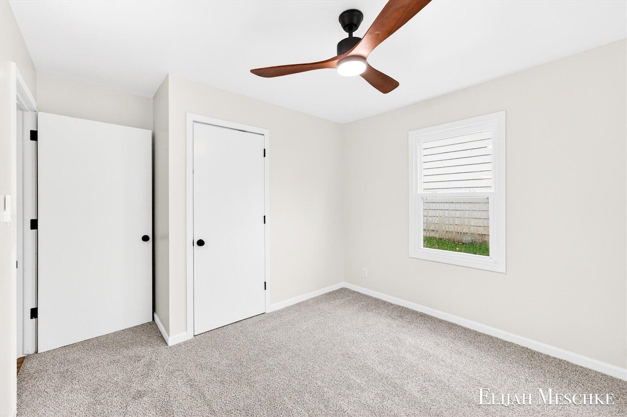 206 W Nelson Street, Hastings, MI, 49058