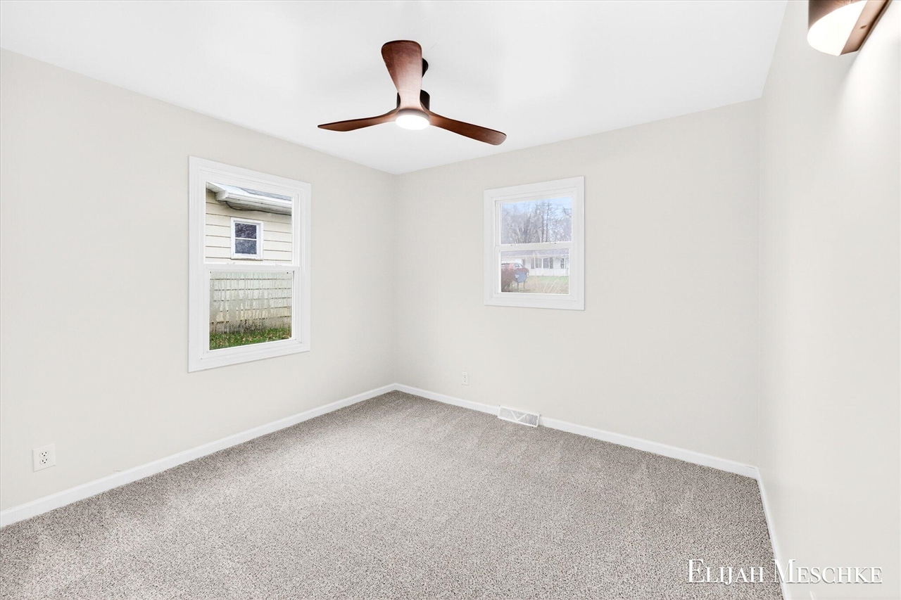 206 W Nelson Street, Hastings, MI, 49058