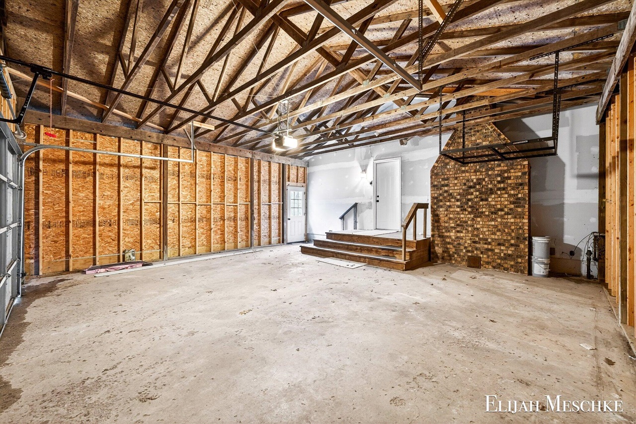 206 W Nelson Street, Hastings, MI, 49058