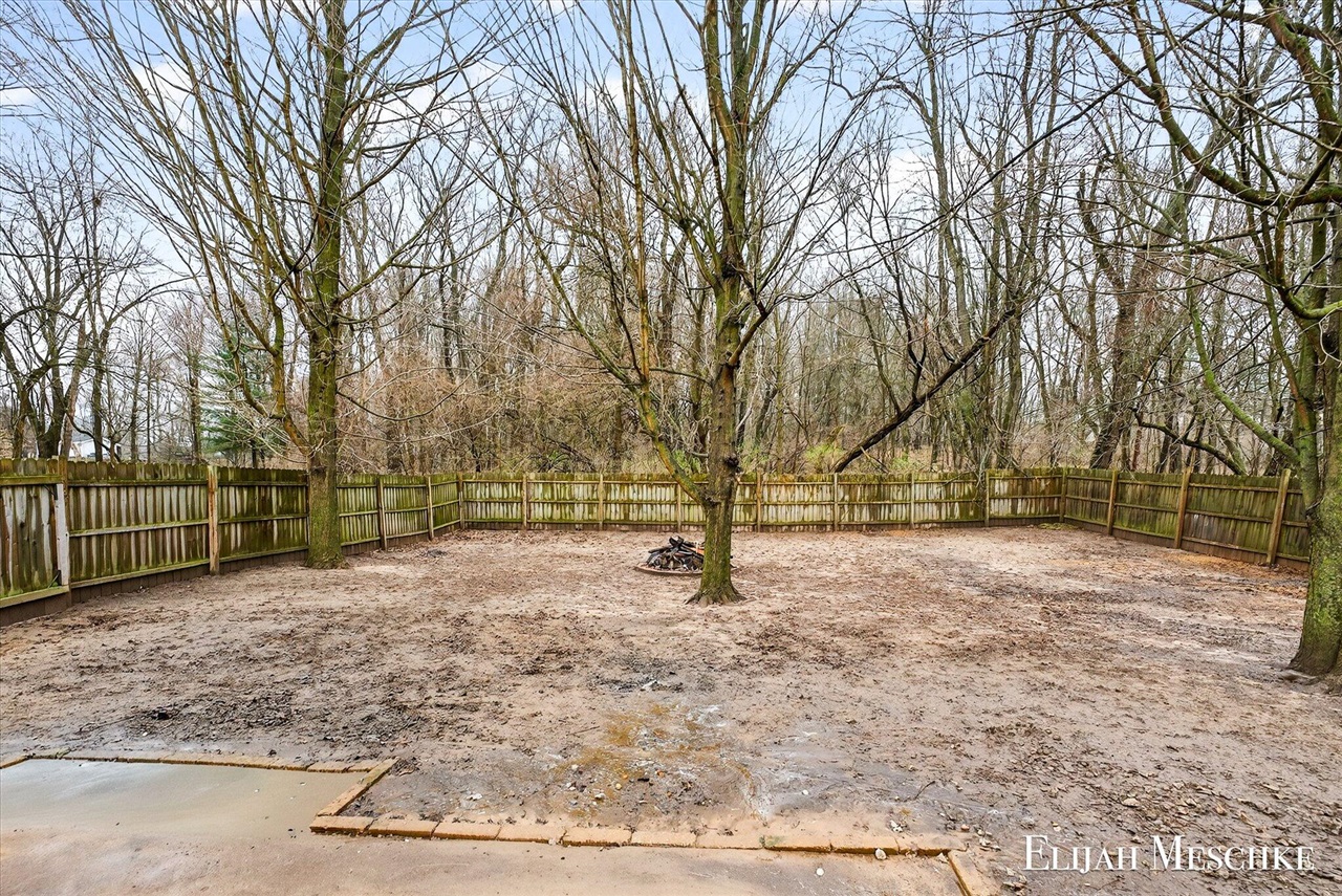 206 W Nelson Street, Hastings, MI, 49058