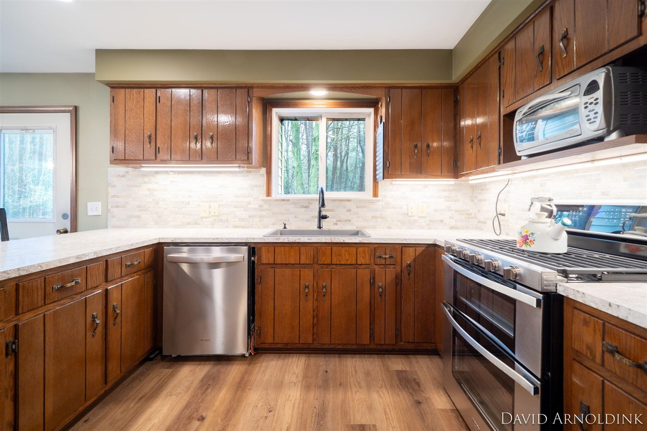 6264 140th Avenue, Holland, MI, 49423-9732