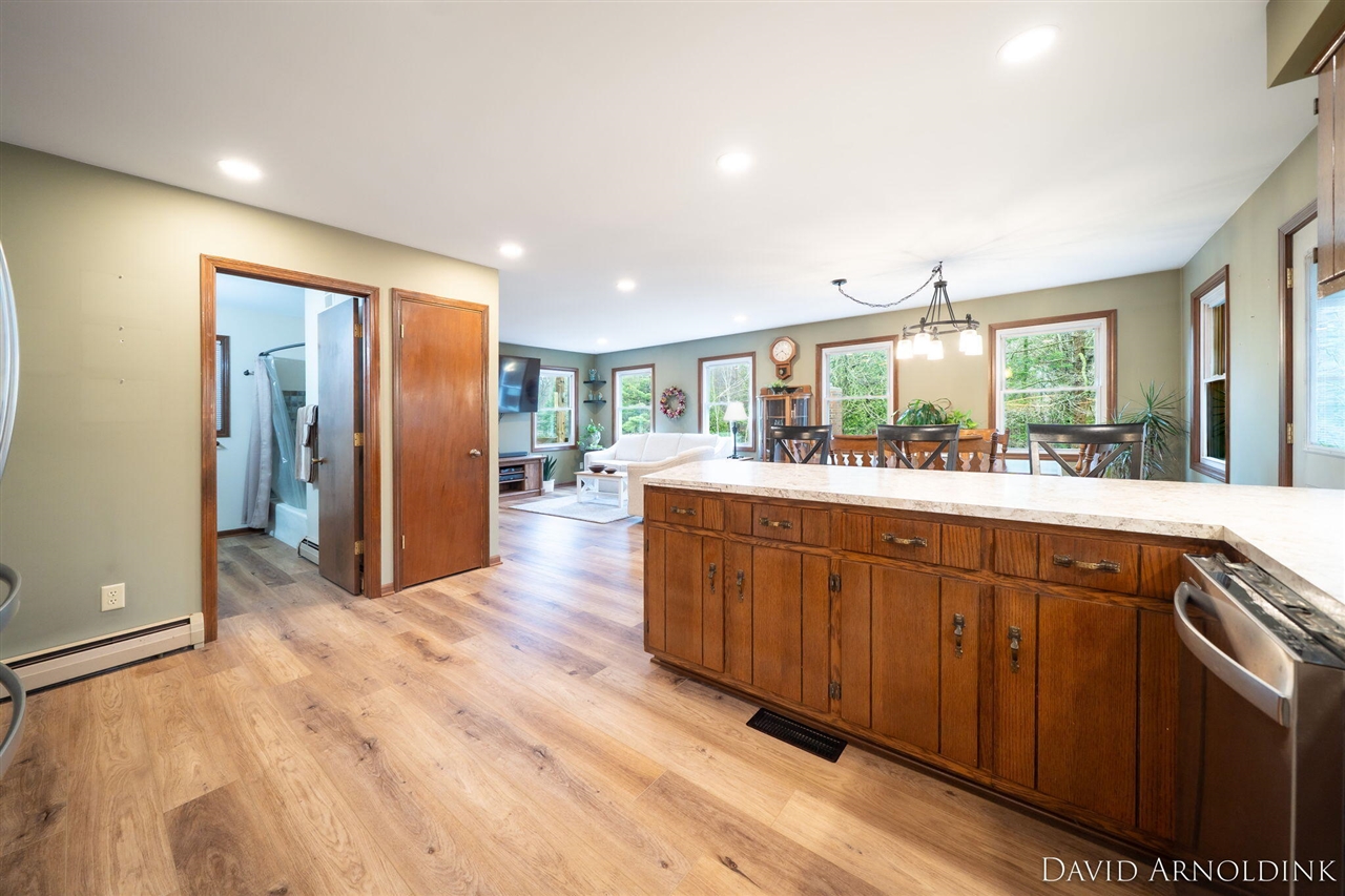 6264 140th Avenue, Holland, MI, 49423-9732