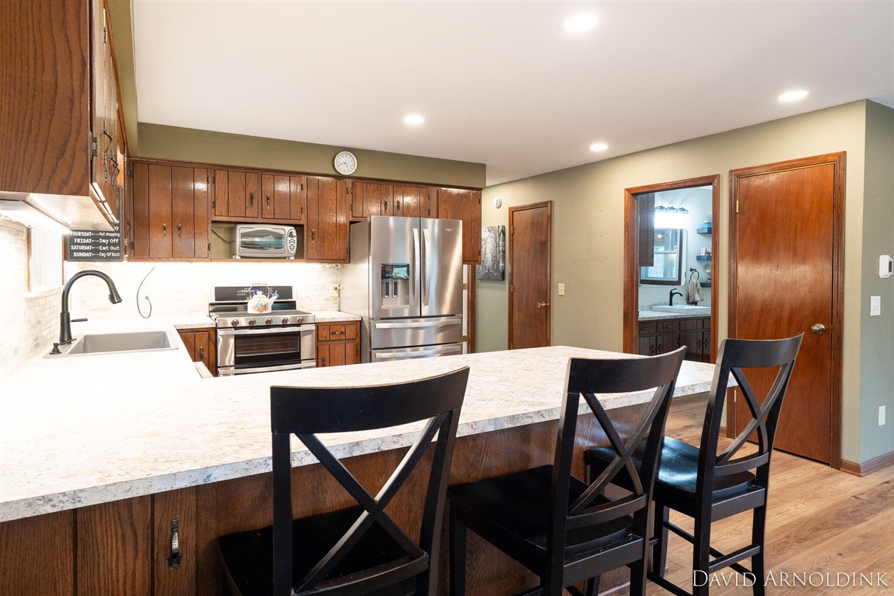 6264 140th Avenue, Holland, MI, 49423-9732