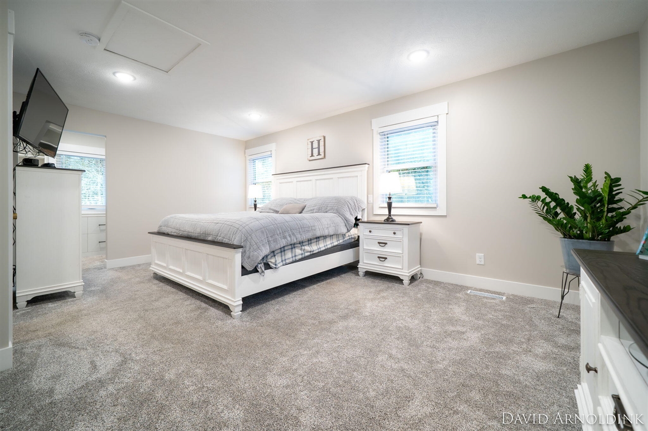 6264 140th Avenue, Holland, MI, 49423-9732