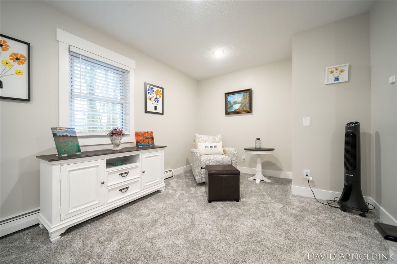 6264 140th Avenue, Holland, MI, 49423-9732