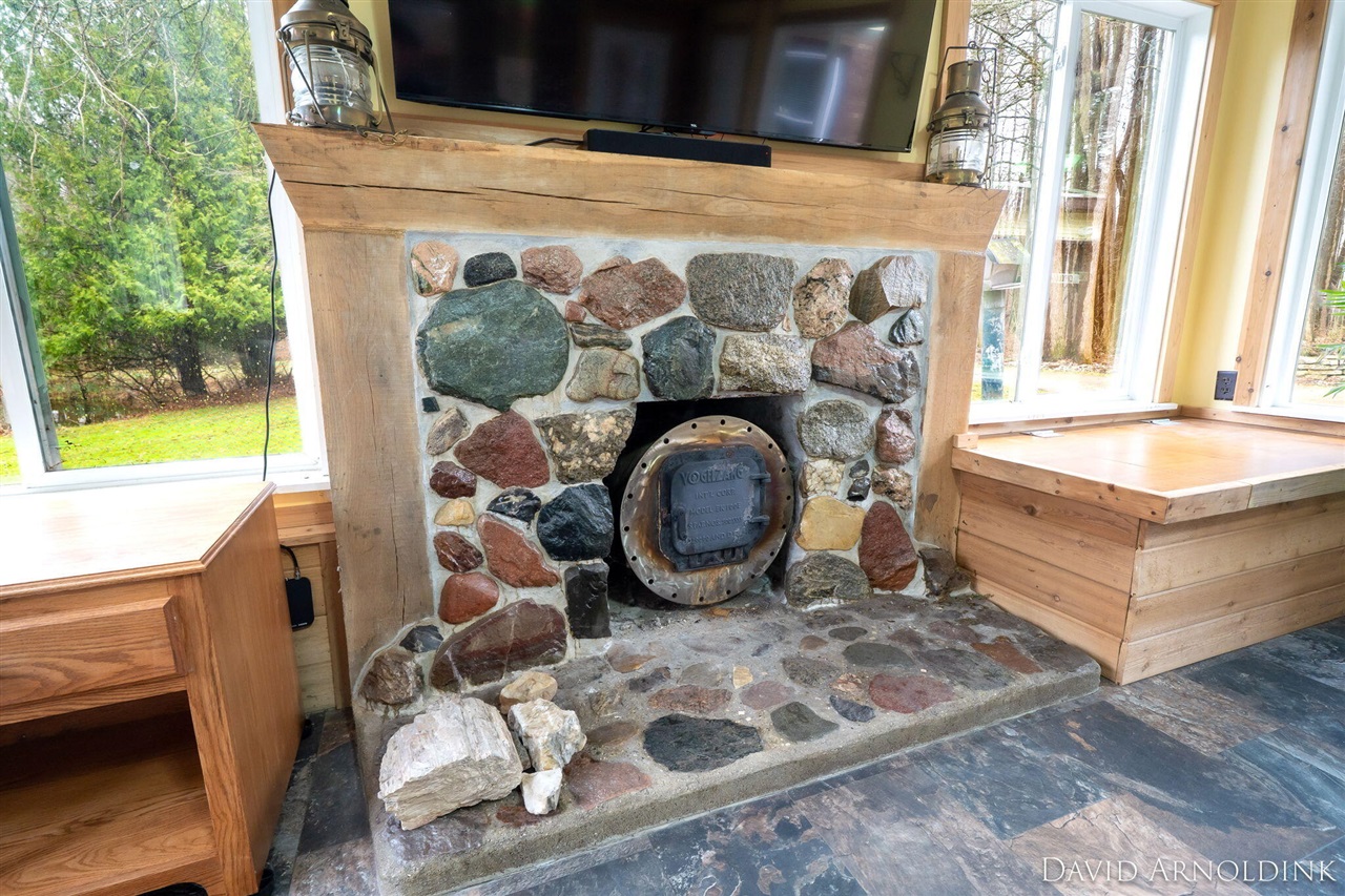 6264 140th Avenue, Holland, MI, 49423-9732