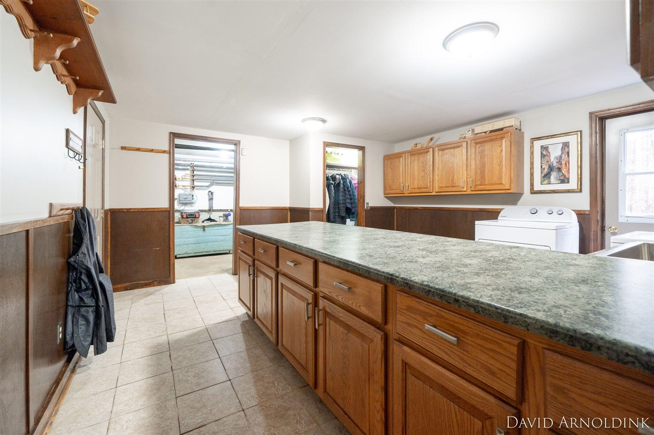 6264 140th Avenue, Holland, MI, 49423-9732