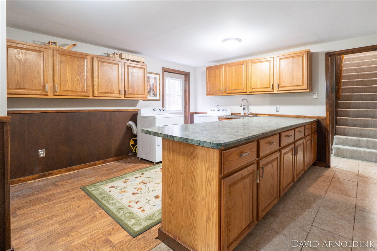 6264 140th Avenue, Holland, MI, 49423-9732