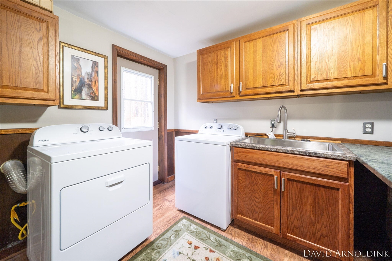 6264 140th Avenue, Holland, MI, 49423-9732