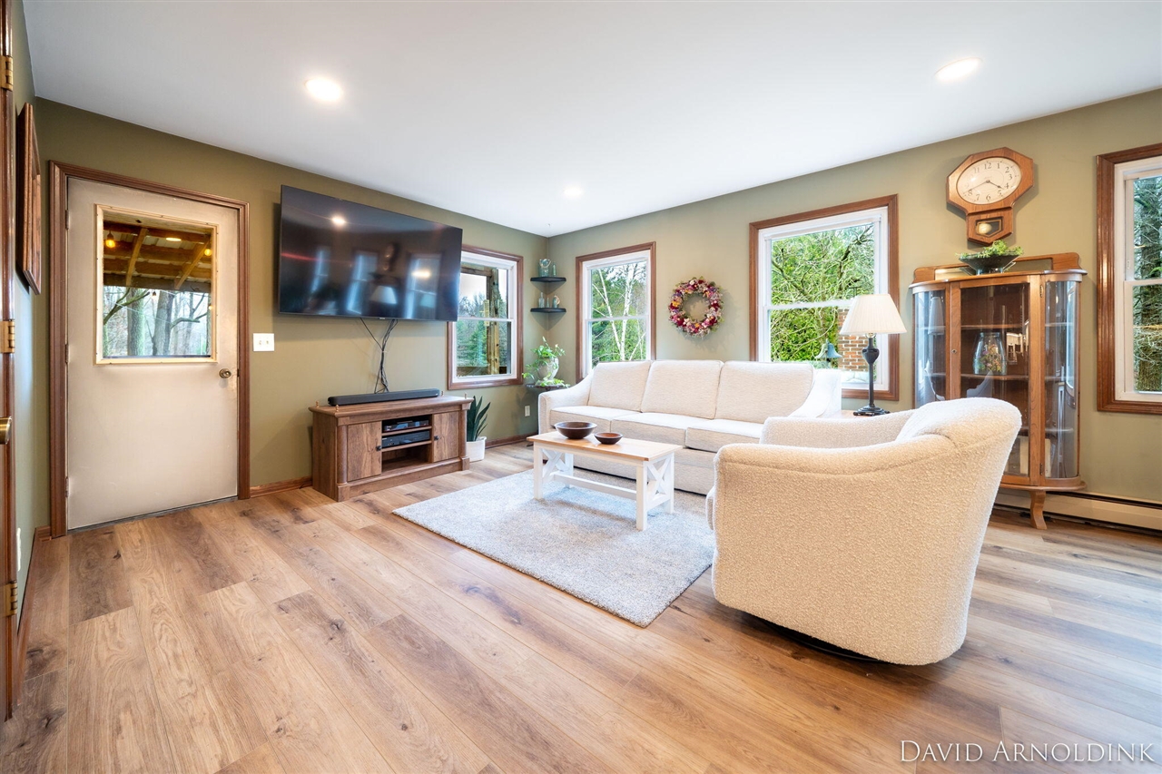 6264 140th Avenue, Holland, MI, 49423-9732