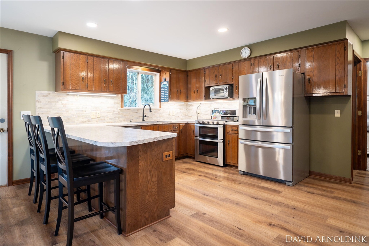 6264 140th Avenue, Holland, MI, 49423-9732