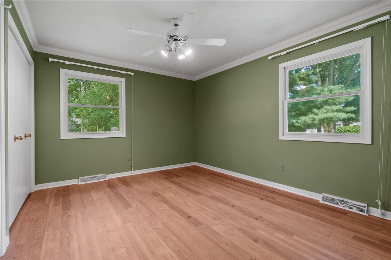 8218 N 37th Street, Richland, MI, 49083-9339