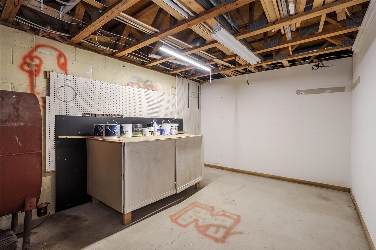 8218 N 37th Street, Richland, MI, 49083-9339