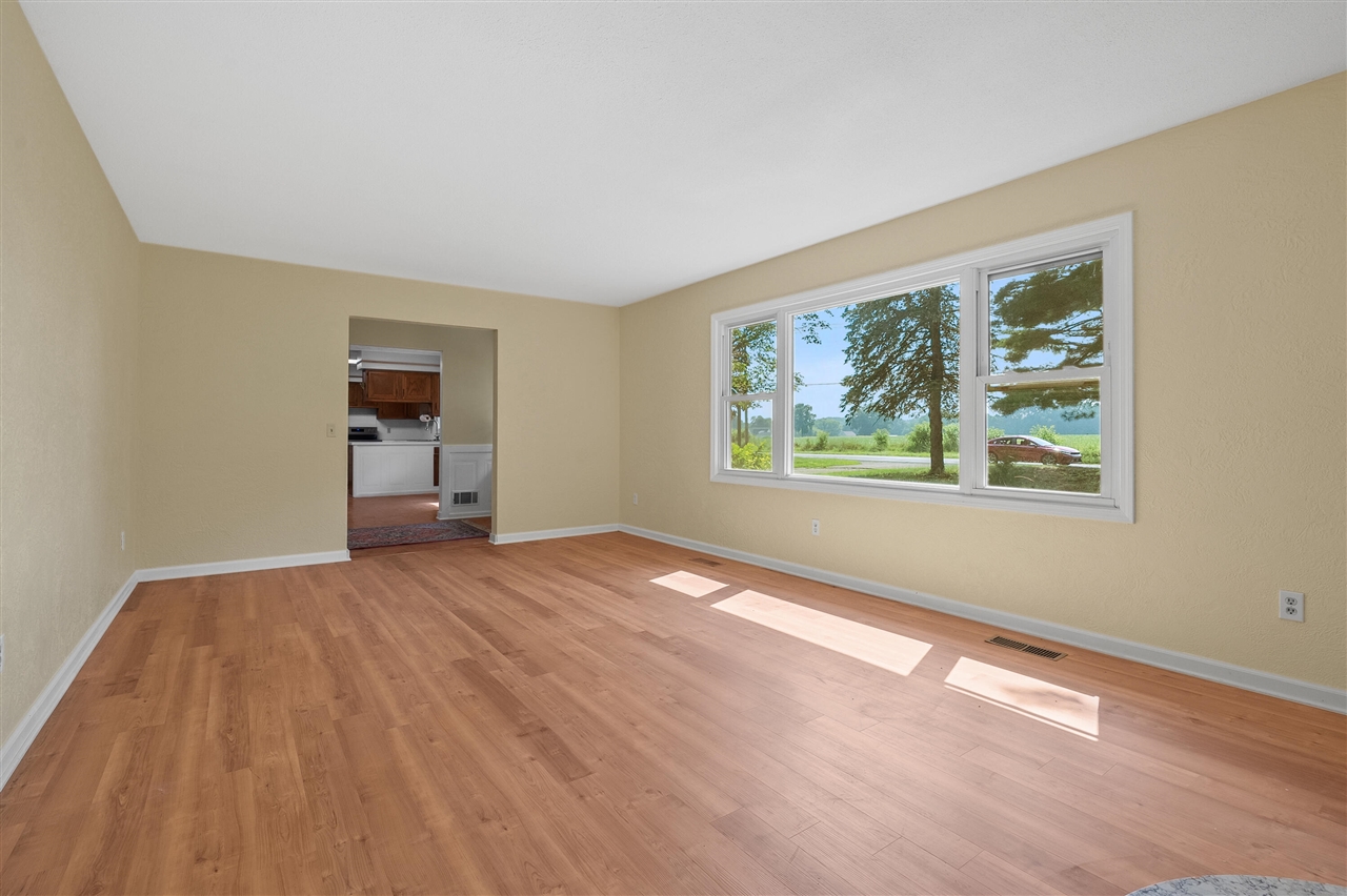 8218 N 37th Street, Richland, MI, 49083-9339