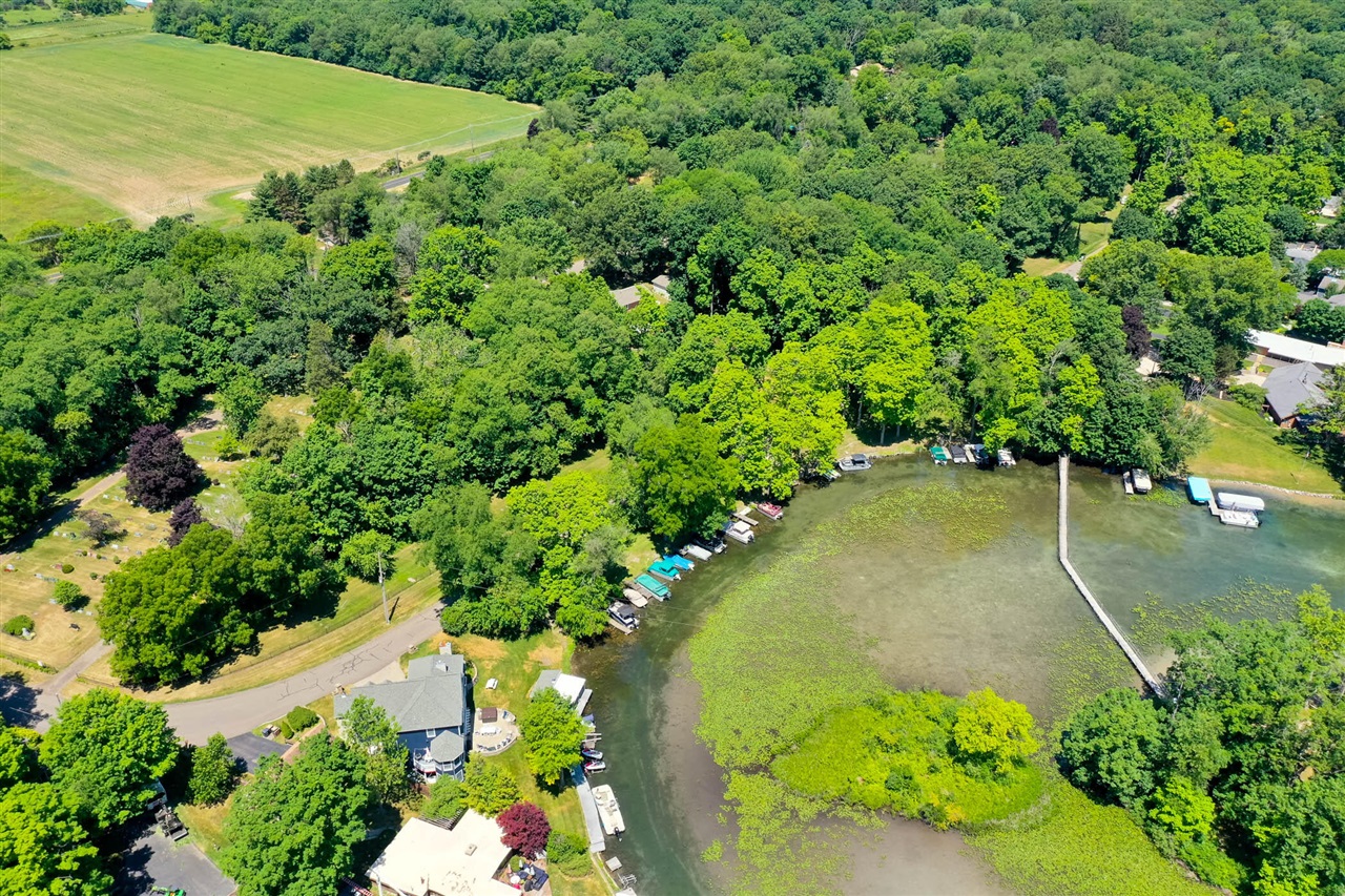 8218 N 37th Street, Richland, MI, 49083-9339