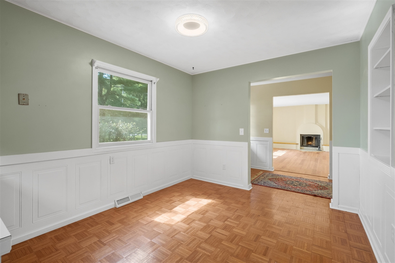 8218 N 37th Street, Richland, MI, 49083-9339