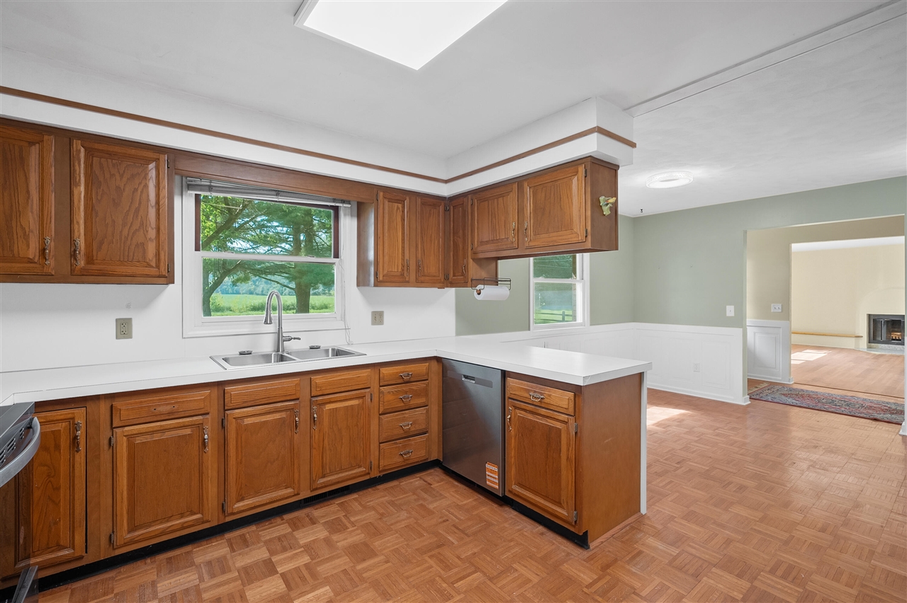 8218 N 37th Street, Richland, MI, 49083-9339